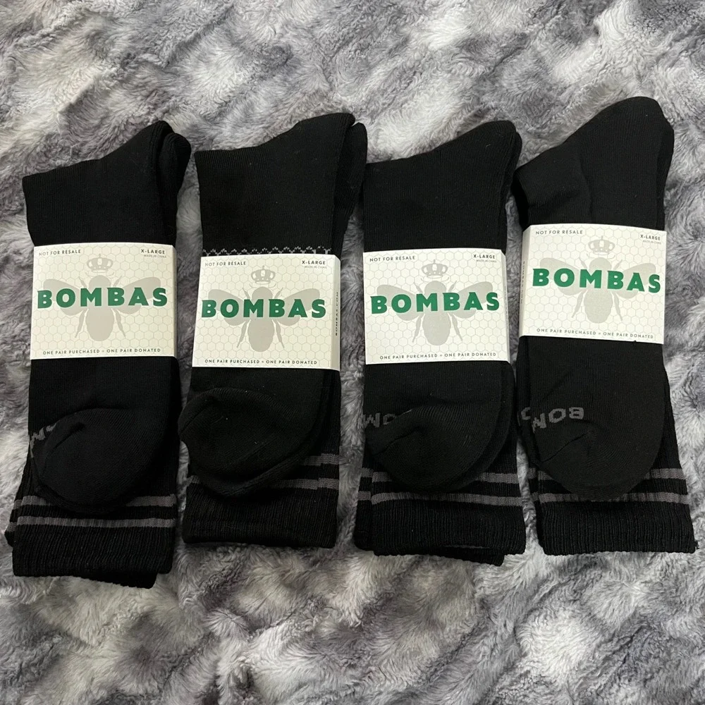 NEW Bombas Black XLARGE crew unisex Socks honeycomb Bee Logo 4 pack Pair